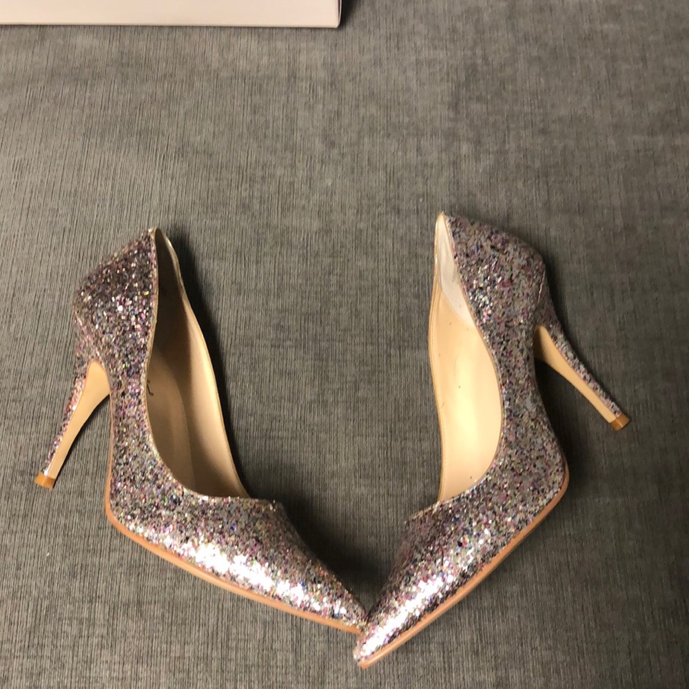 Glitter pumps